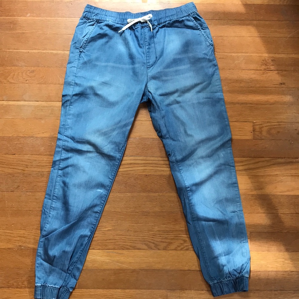 Denim joggers! So comfy & stylish!! 😎🔥